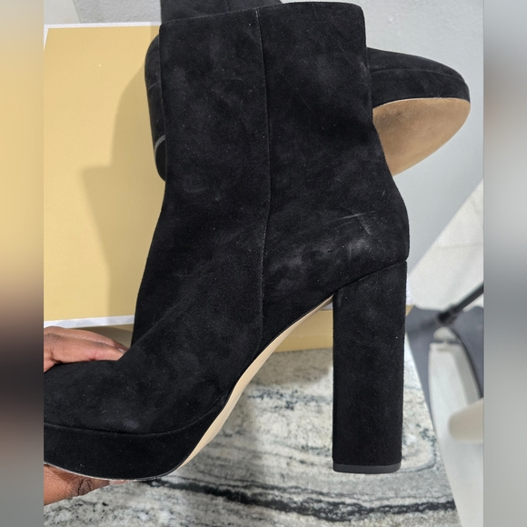 Glam Black Platform Heeled Booties with Gold Zipper - Picture 2 of 8